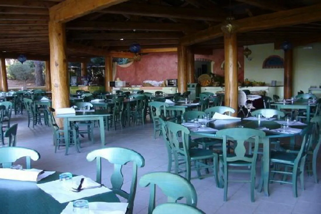 Futura Club Colostrai San Priamo فندق